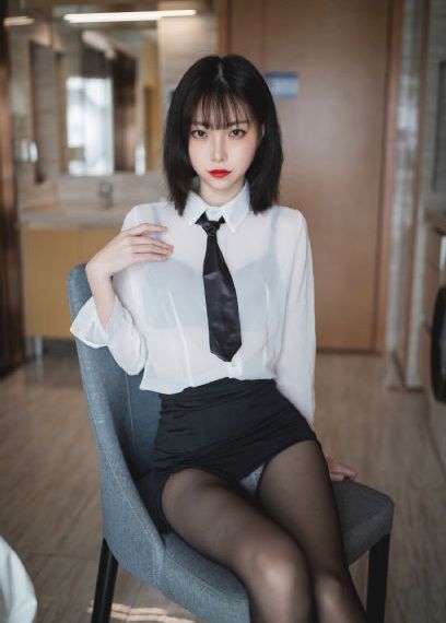 欲望中的女人免费观看_1080P电影完整版在线观看
