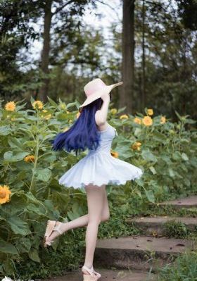 熟女偷拍精品网_BD韩语免费在线播放