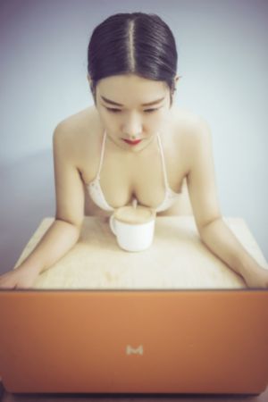 国产校园另类小说区_BD英语动漫免费观看
