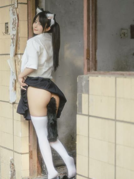 成人AV免费观看348下载_720迅雷电影在线