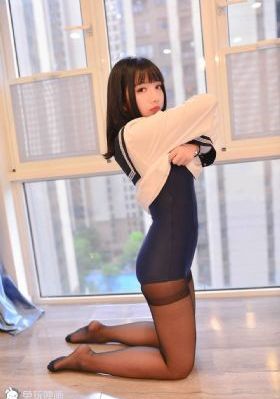 日产精品二区_老版国语字幕